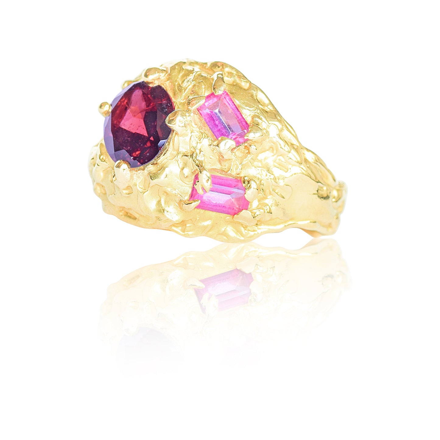 18ct Yellow Gold Ring with Sri Lankan Garnet and Pink Sapphires