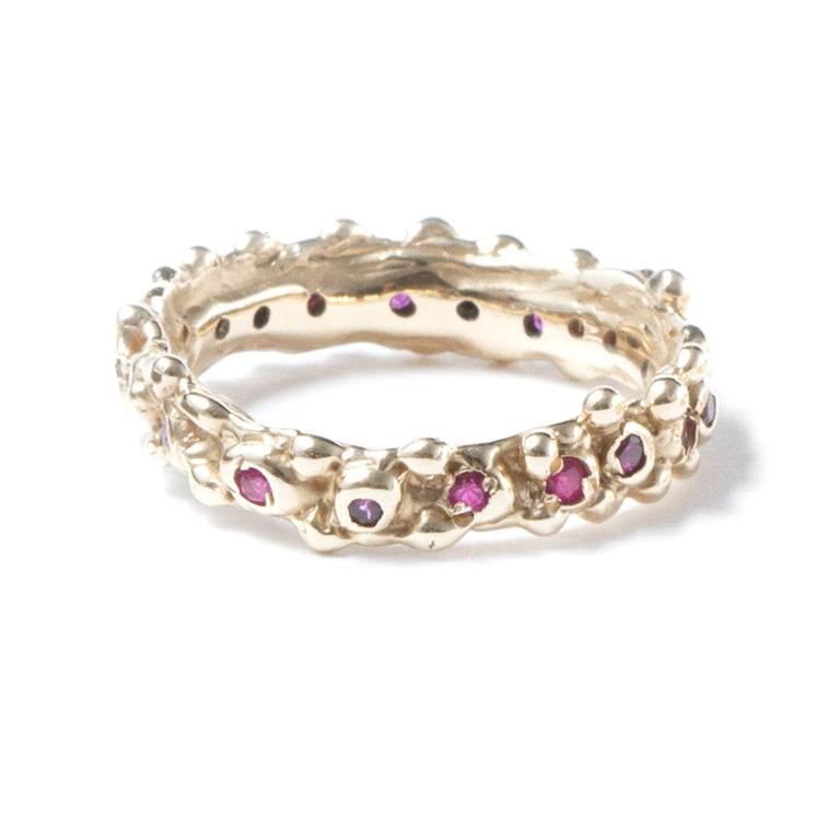 Flora, 9 Carat yellow gold, Eternity ring set with rubis. - LaParra Jewels-bespoke and one of a kind fine jewellery-london