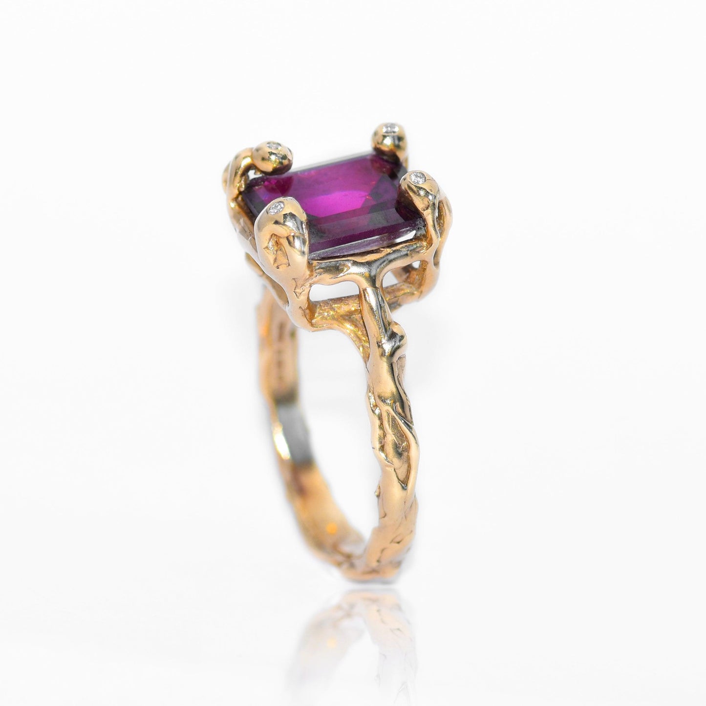 Gold ring set with Garnet and diamonds - LaParra Jewels-BESPOKE HAND MADE JEWLERY LONDON