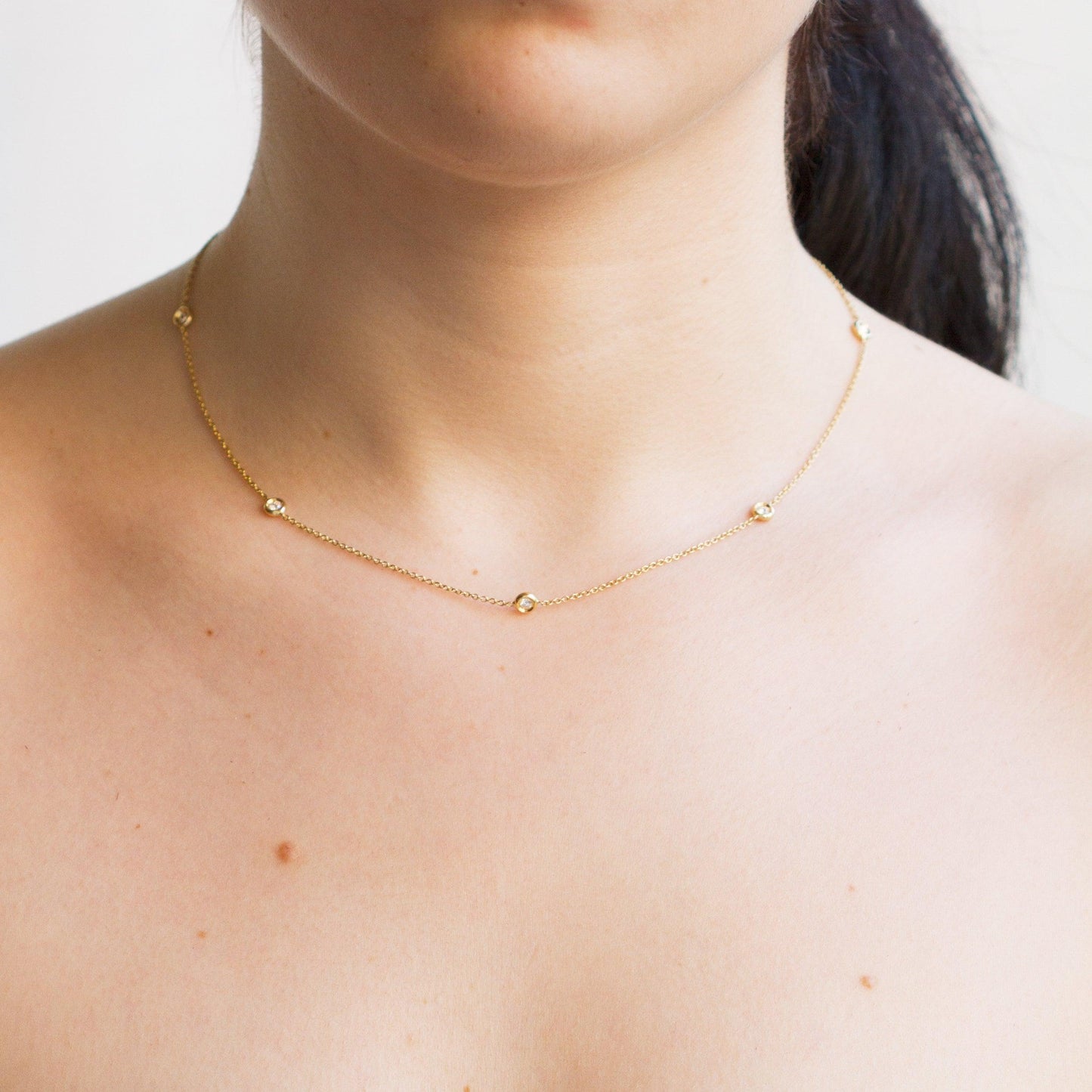 Yellow gold necklace set with white diamonds - LaParra Jewels-BESPOKE HAND MADE JEWLERY LONDON
